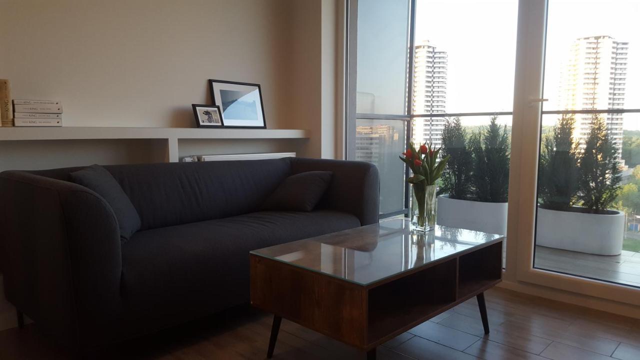 Apartament Wsrod 1000Cy Swiatel - Z Parkingiem W Hali Garazowej- Duzy Balkon Z Lezakami - Piekny Widok Noca Na Panorame Tysiaclecia Katowice Extérieur photo