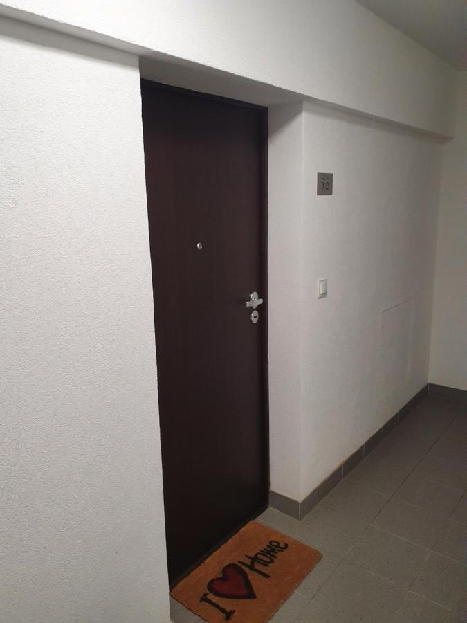 Apartament Wsrod 1000Cy Swiatel - Z Parkingiem W Hali Garazowej- Duzy Balkon Z Lezakami - Piekny Widok Noca Na Panorame Tysiaclecia Katowice Extérieur photo